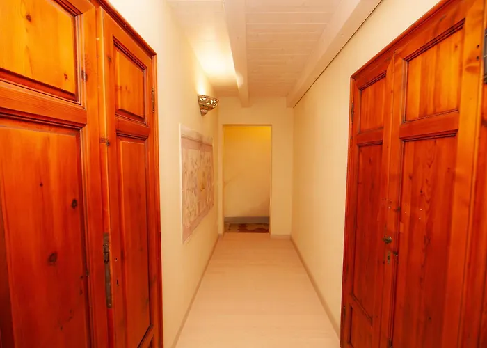 Le Api בית הארחה