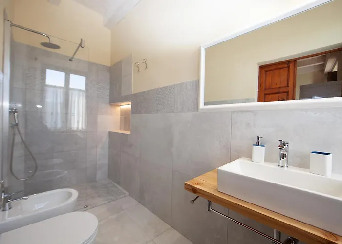 Le Api מרינה די קמפו