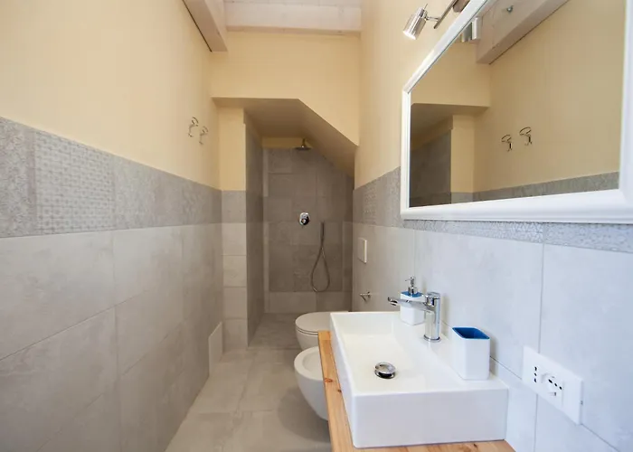 בית הארחה Le Api 4*