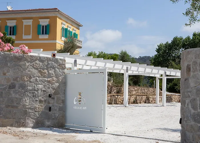 Le Api מרינה די קמפו